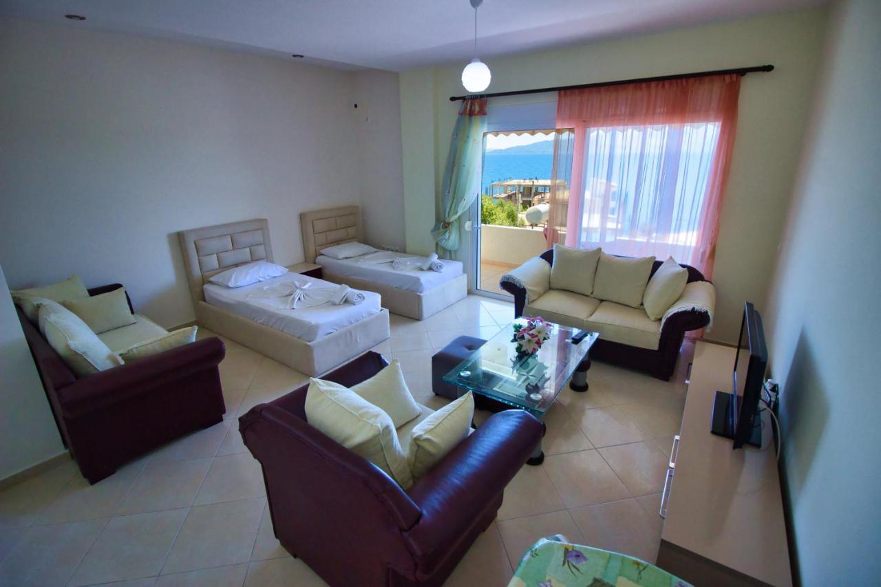 Villa Roel Sarandë エクステリア 写真