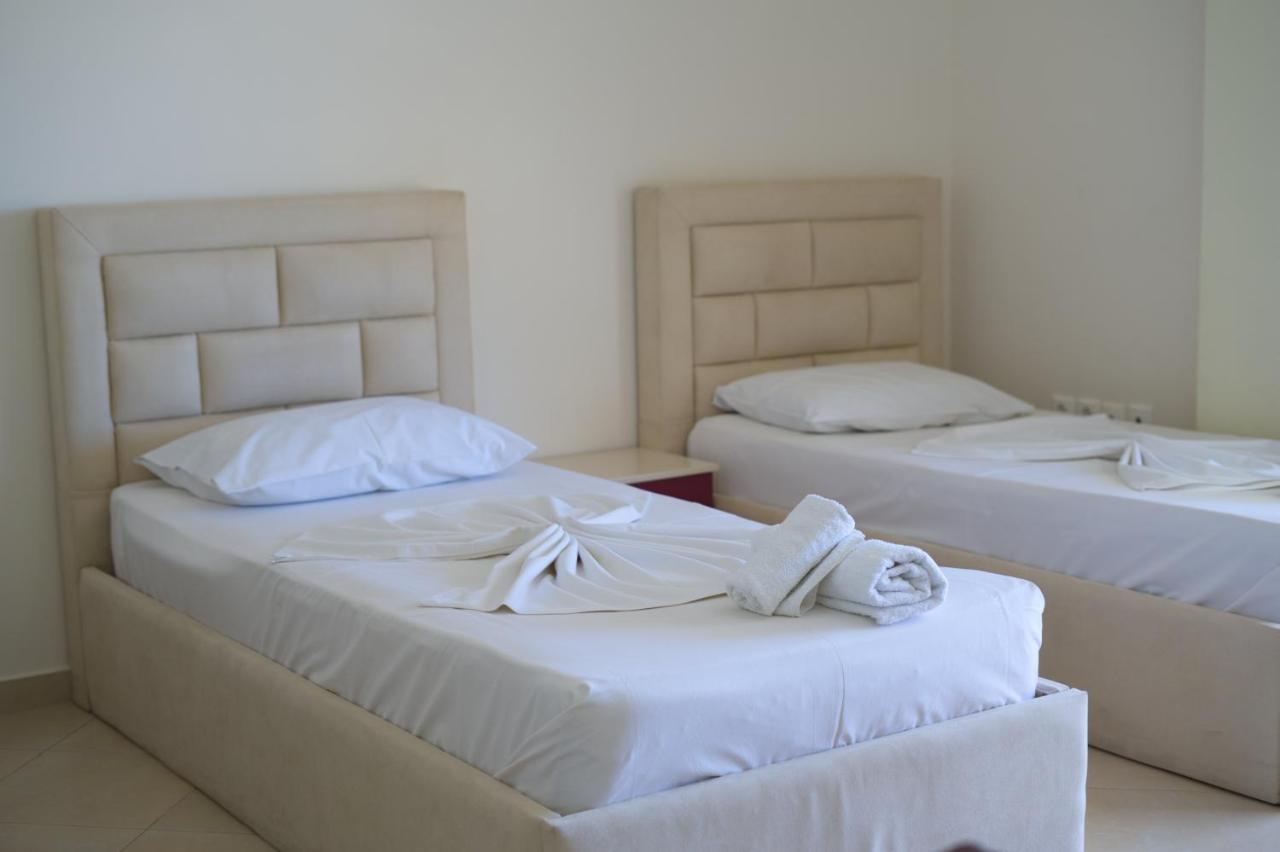 Villa Roel Sarandë エクステリア 写真